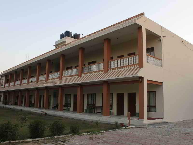 בהאראטפור Kadamb Kunj Resort מראה חיצוני תמונה