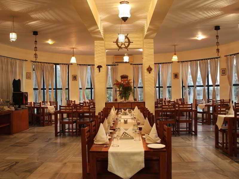 בהאראטפור Kadamb Kunj Resort מראה חיצוני תמונה