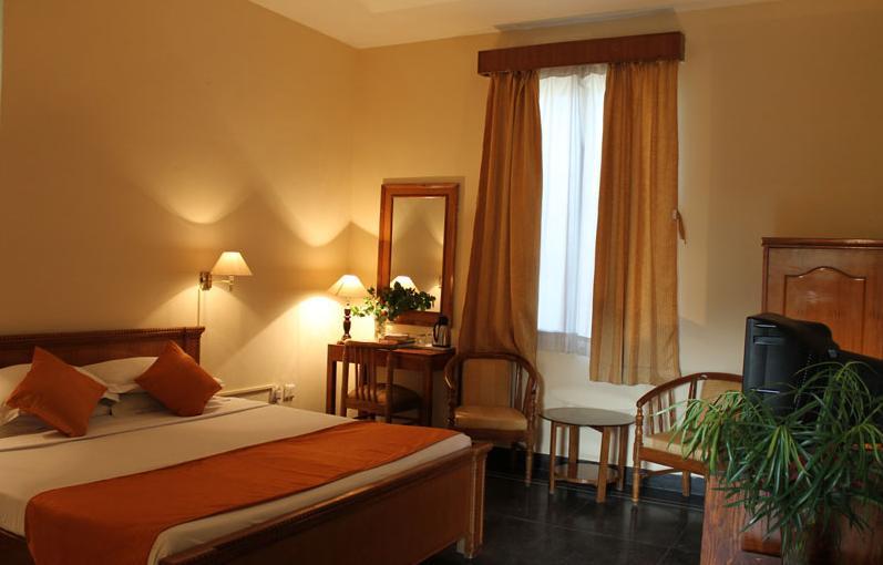 בהאראטפור Kadamb Kunj Resort מראה חיצוני תמונה